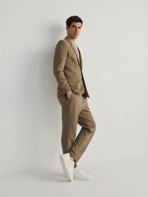 Beige Men's Reserved Carrot Suits | 72513SBVD