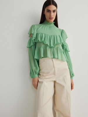 Green Women's Reserved Ruffle Shirts | 97103RVZP