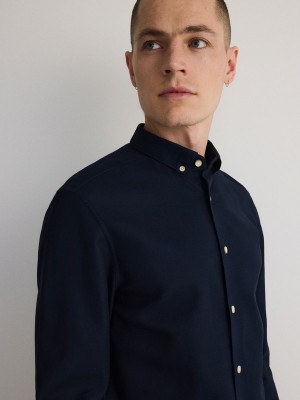 Navy Men's Reserved Regular Fit Plain Shirts | 74382IQMR