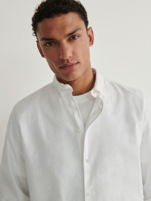 White Men's Reserved Comfort Fit Shirts | 19280KBDN