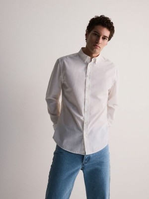 White Men's Reserved Regular Fit Shirts | 16954LFIX