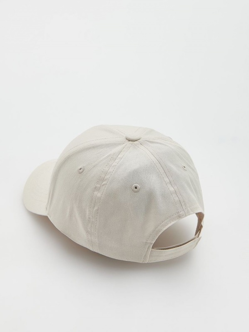 Beige Men's Reserved Peaked Caps | 42987BESM