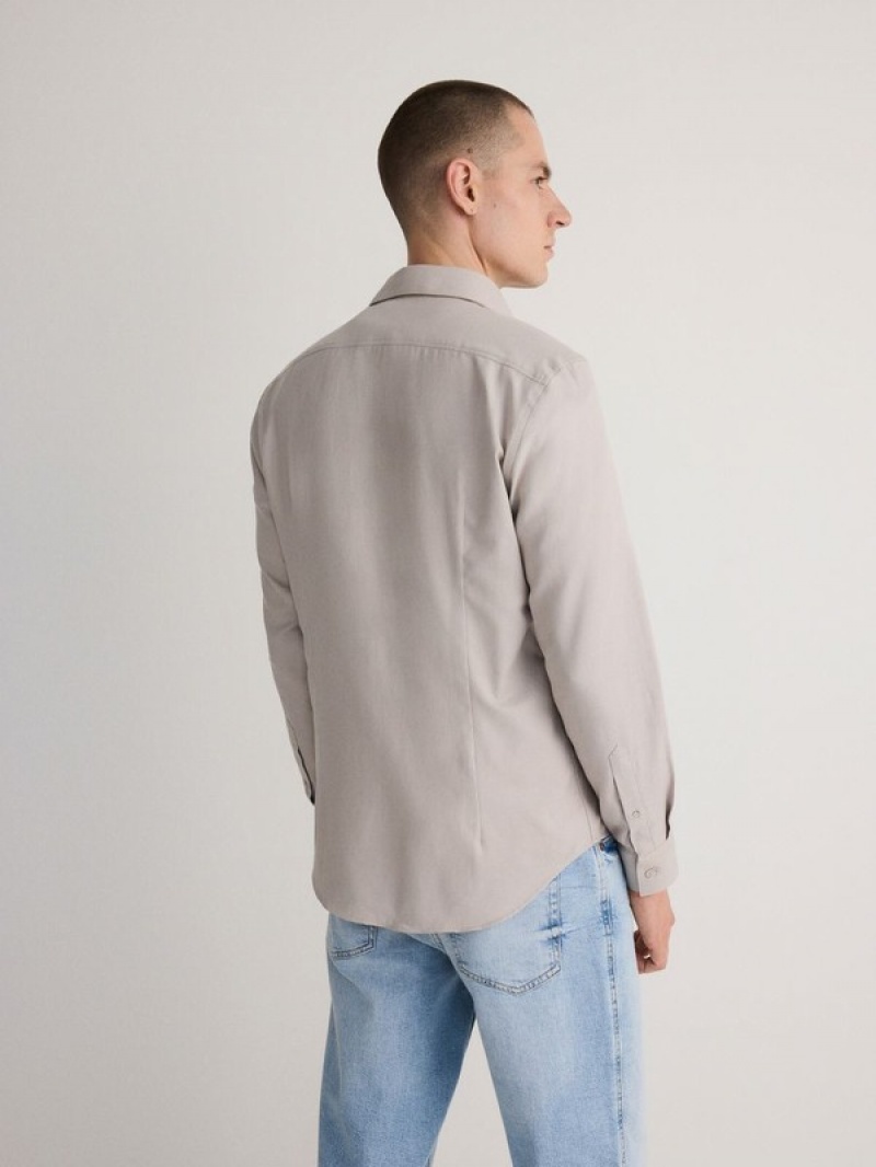 Beige Men's Reserved Slim Fit Plain Shirts | 35976TSXP