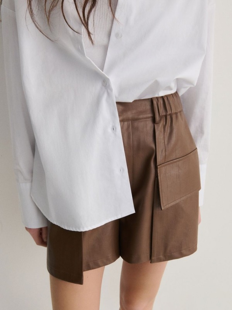 Beige Women\'s Reserved Faux Leather Shorts | 01652DLZT