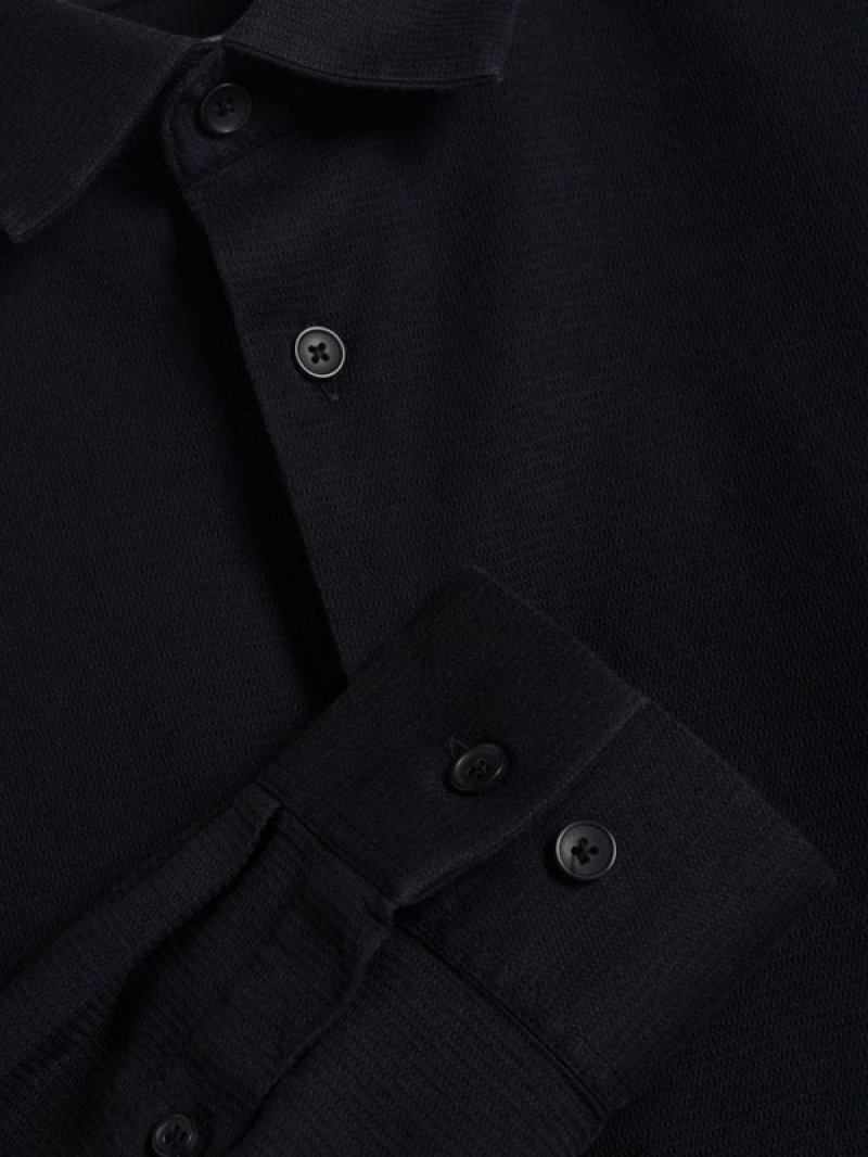 Black Men's Reserved Regular Fit Plain Shirts | 28463IKPD