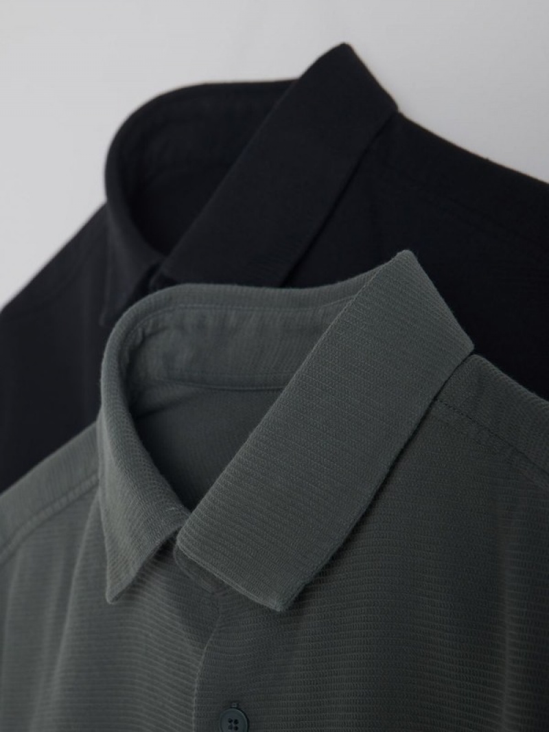 Black Men's Reserved Regular Fit Plain Shirts | 28463IKPD