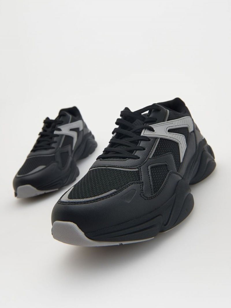 Black Men's Reserved Sports Shoes | 83517KVLW