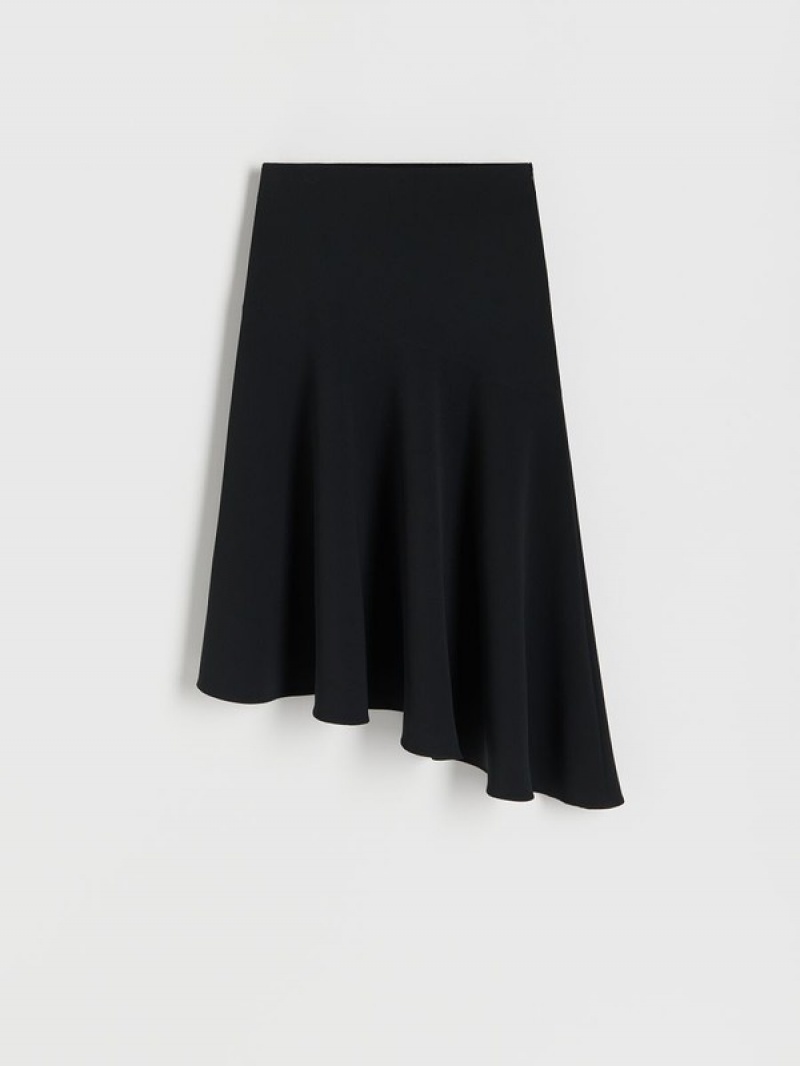 Black Women's Reserved Asymmetric Hem Skirts | 02817QATU