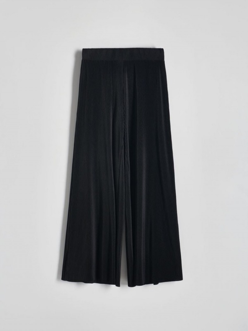 Black Women\'s Reserved Pleated Wide Leg Trousers | 49721BYRT