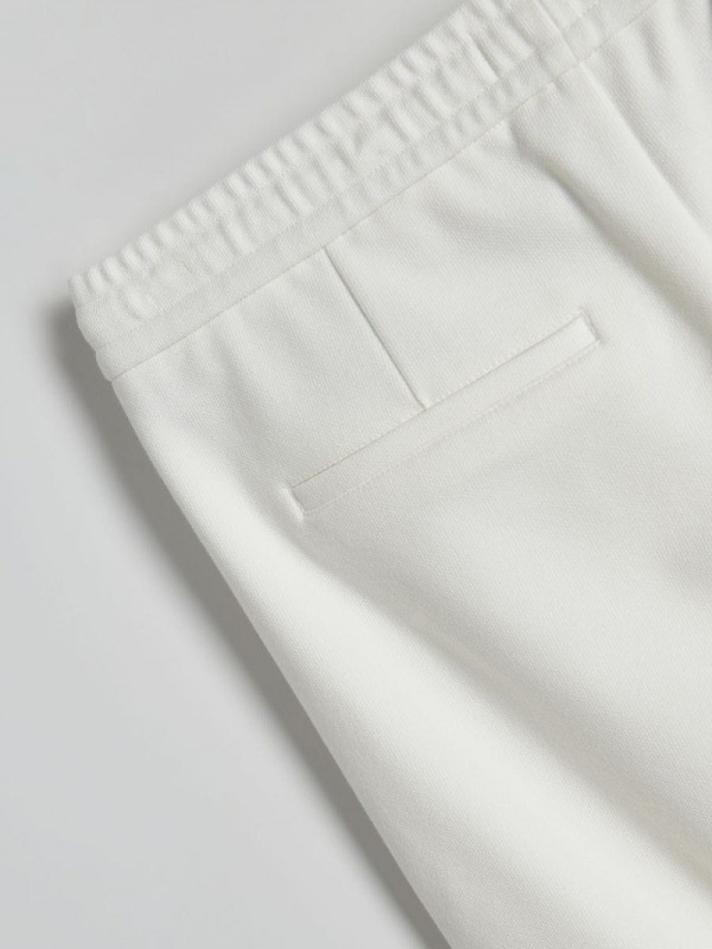 Cream Men's Reserved Regular Shorts | 32195HLTZ