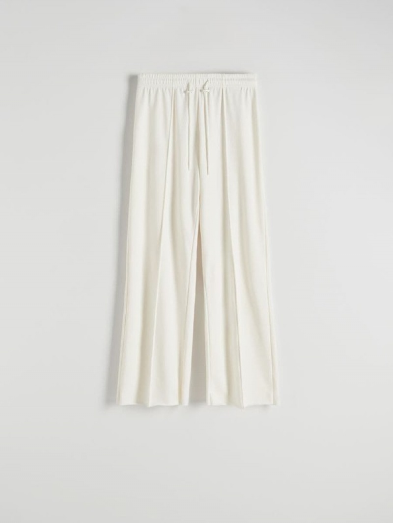 Cream Women's Reserved Wide Leg Trousers | 65237OEQD