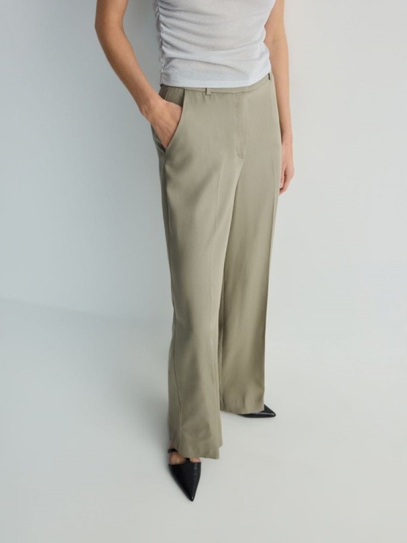 Green Women\'s Reserved Cargo Trousers | 86314INBK