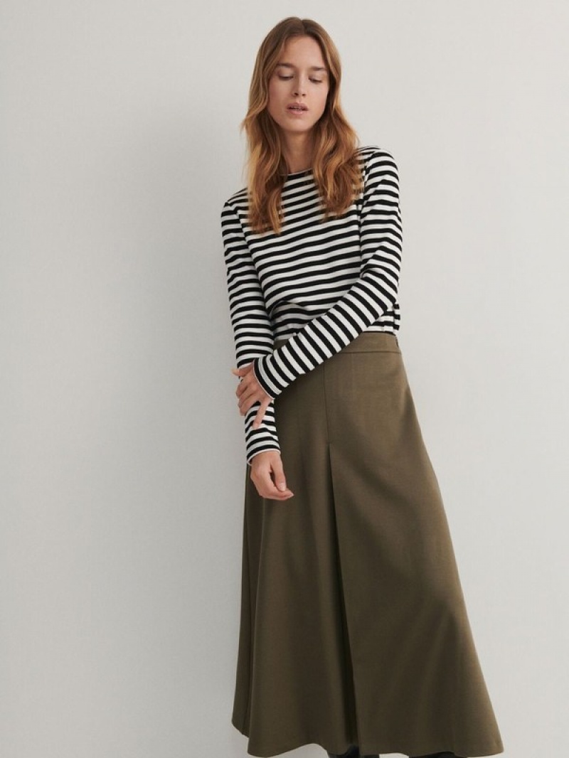 Green Women's Reserved Slit Skirts | 78360LUMP