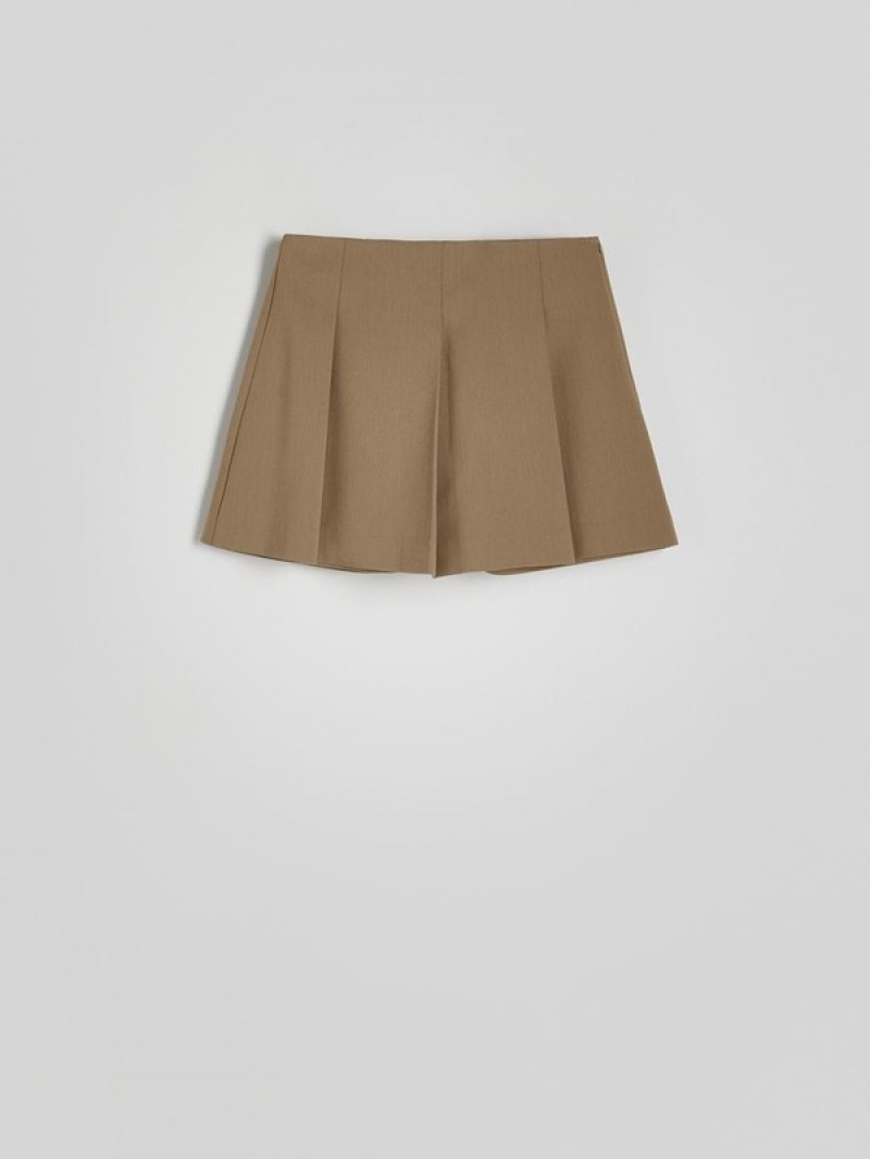 Light Olive Women's Reserved Cotton Shorts | 31574XMVJ