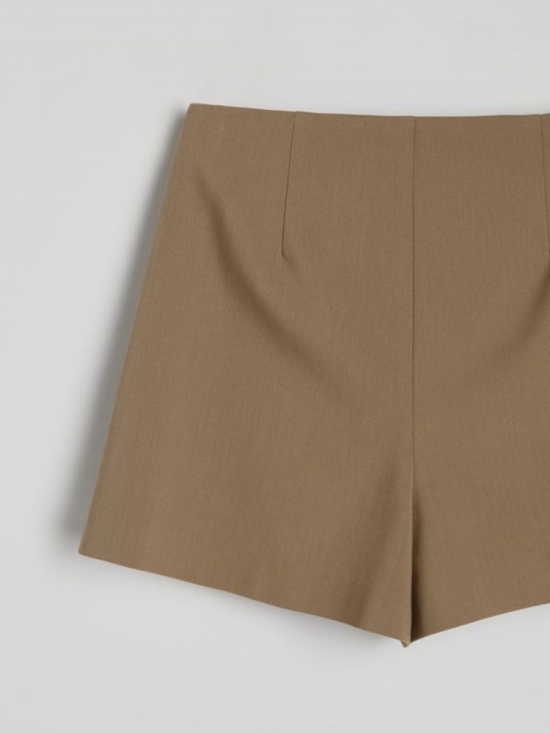 Light Olive Women's Reserved Cotton Shorts | 31574XMVJ