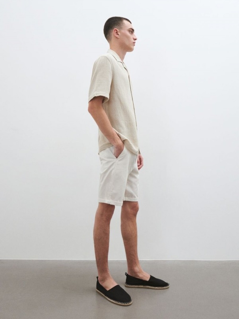 White Men's Reserved Plain Chino Shorts | 30568PCGO