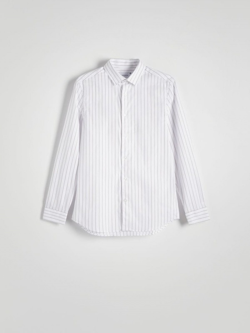 White Men's Reserved Striped Slim Fit Shirts | 32410ADBQ