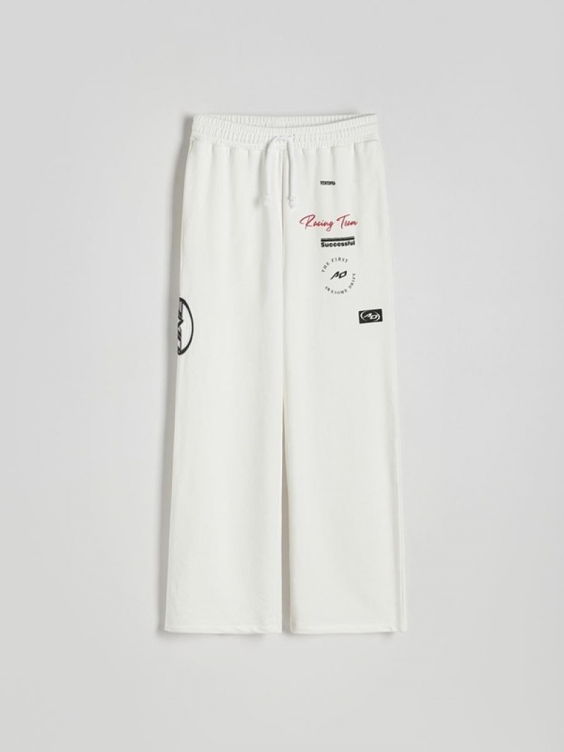 White Women's Reserved Printed Trousers | 48369YWHJ