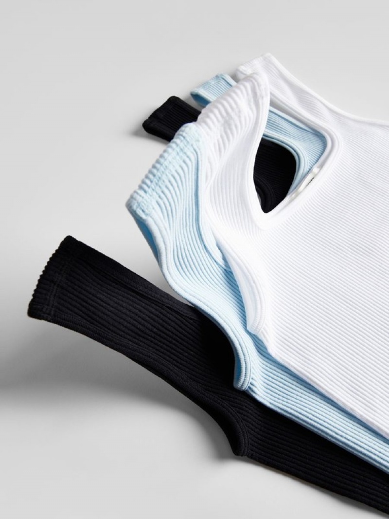 White Women's Reserved Seamless Jersey Top T-shirts | 25491YNOT