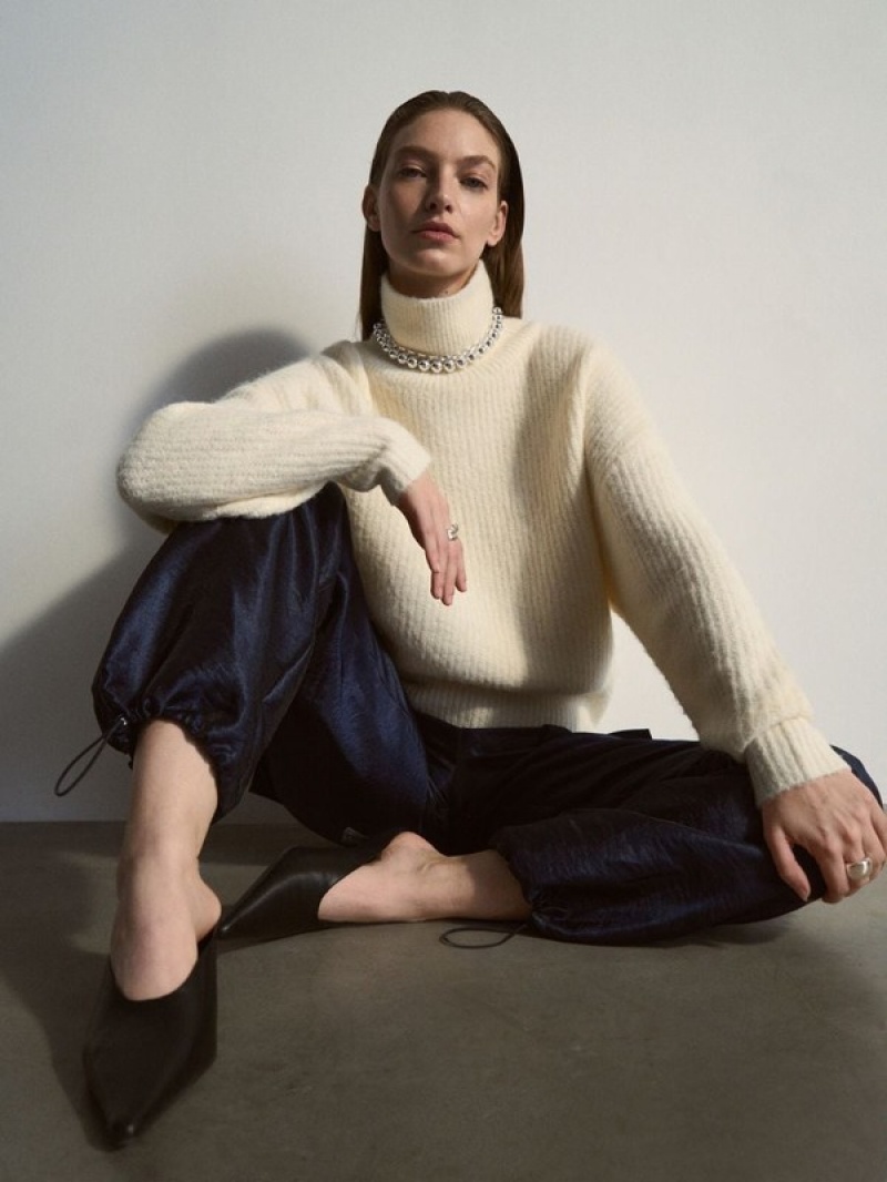 White Women's Reserved Wool Blend Sweaters | 52190KMPD