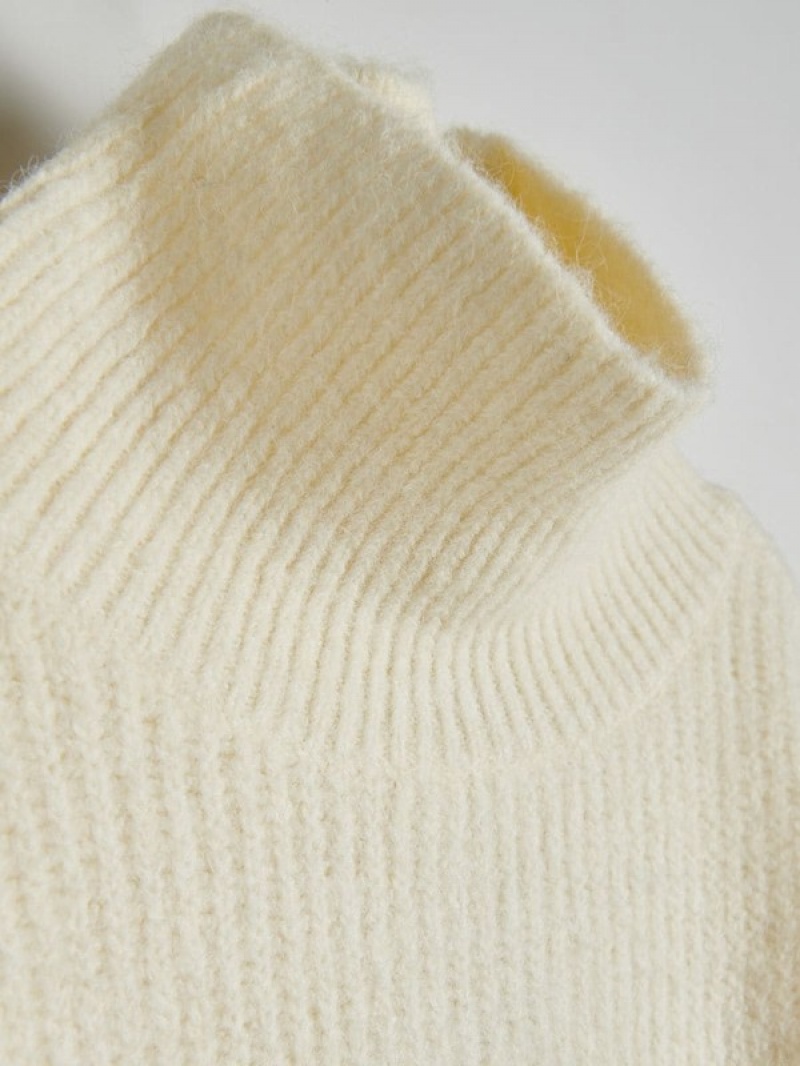 White Women's Reserved Wool Blend Sweaters | 52190KMPD