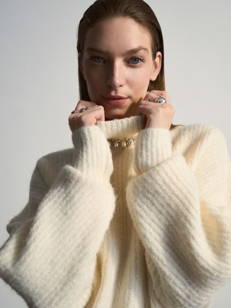 White Women\'s Reserved Wool Blend Sweaters | 52190KMPD